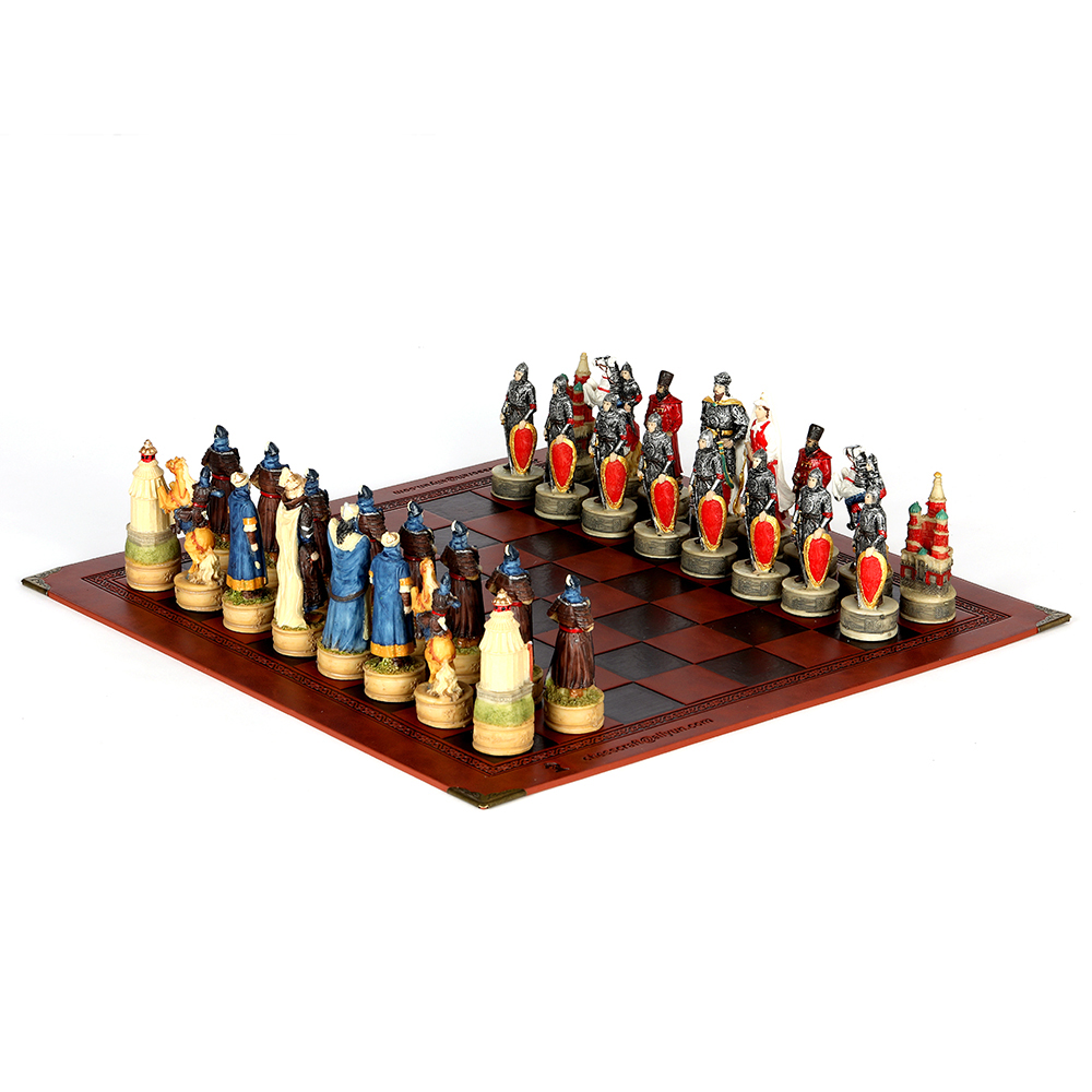 Board Game Yearbook - Set Catur Bertema Perang Genthis Khan