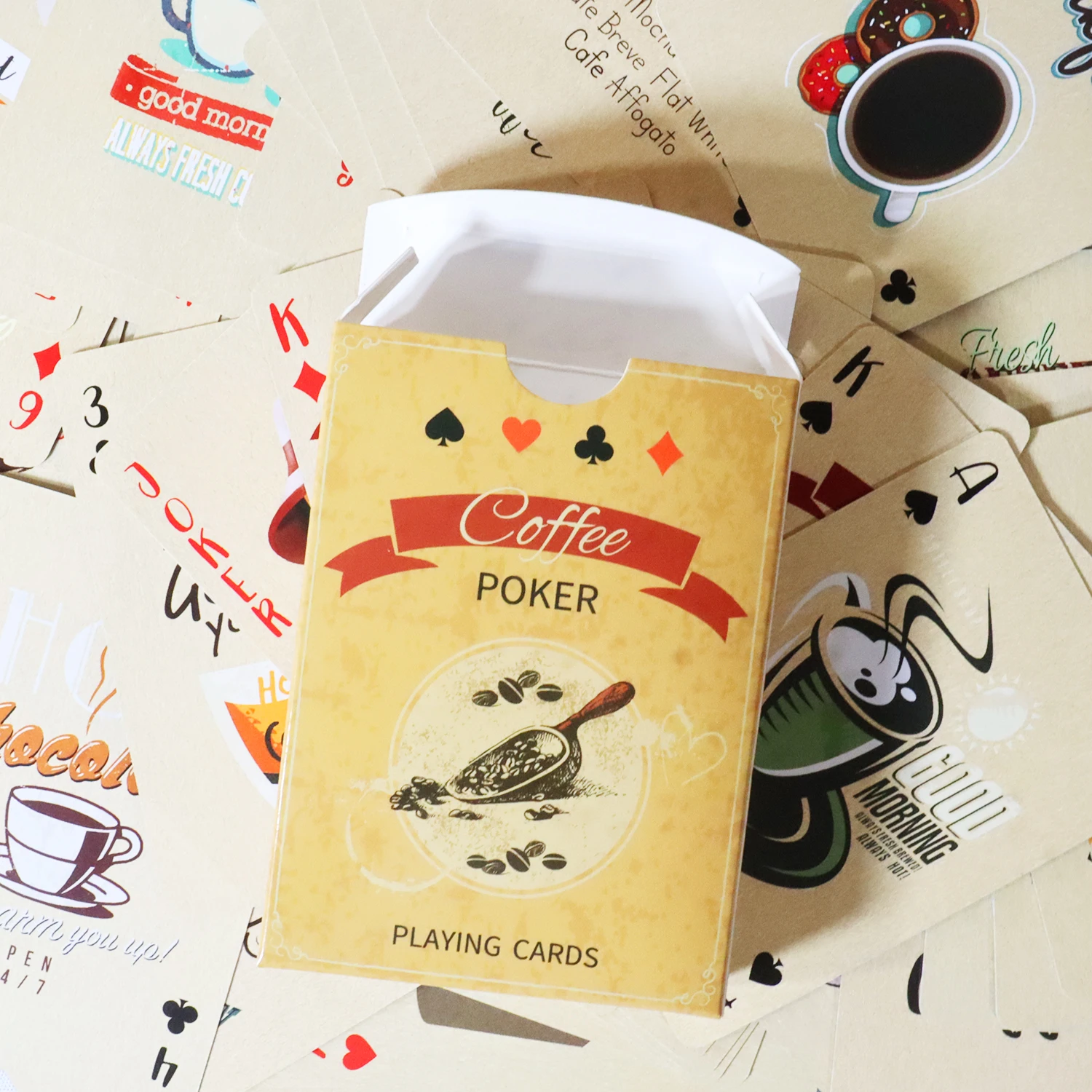 Kartu permainan kertas kopi ga - Board Game Yearbook ulasan dan harga